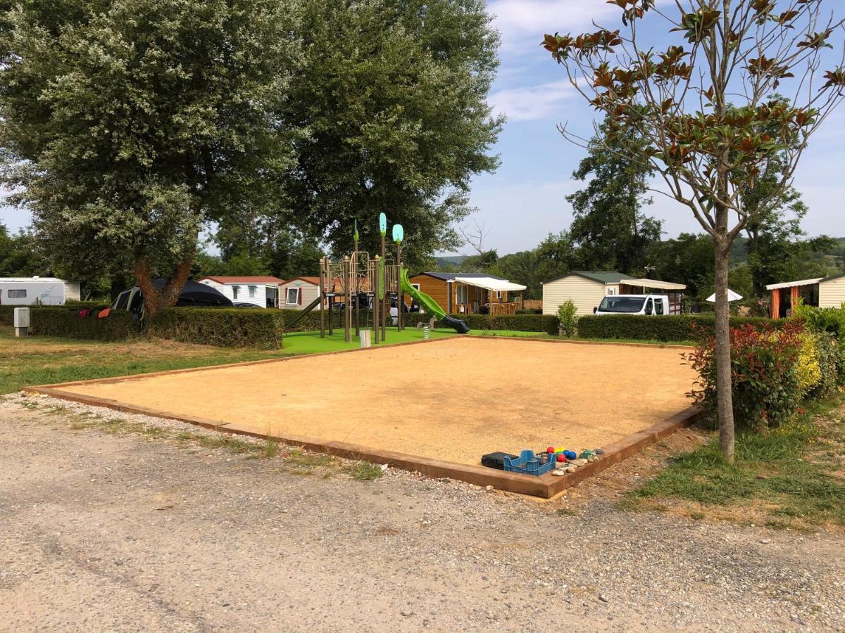 Camping Les Nysades Hotel Mirepoix  Eksteriør billede
