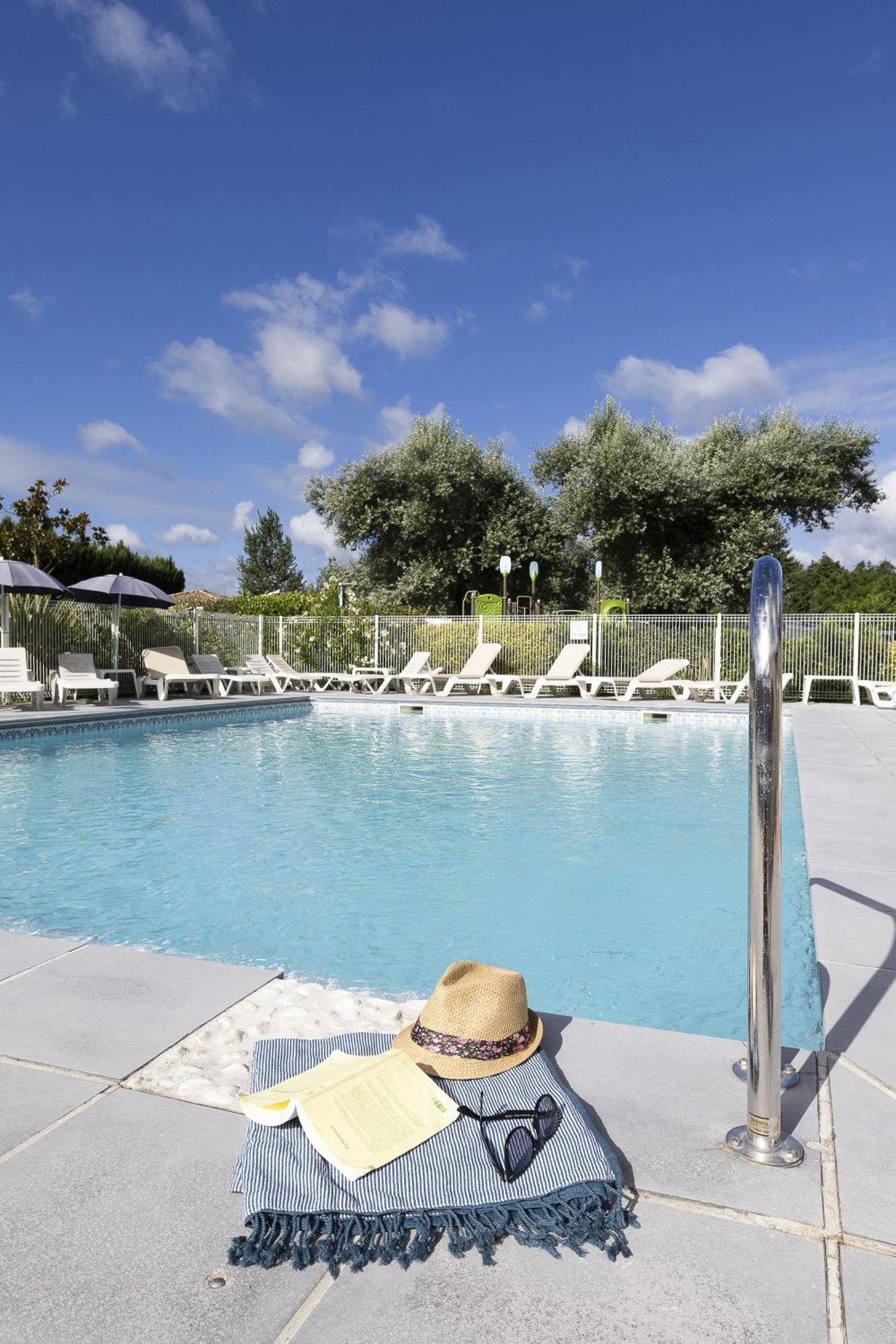 Camping Les Nysades Hotel Mirepoix  Eksteriør billede